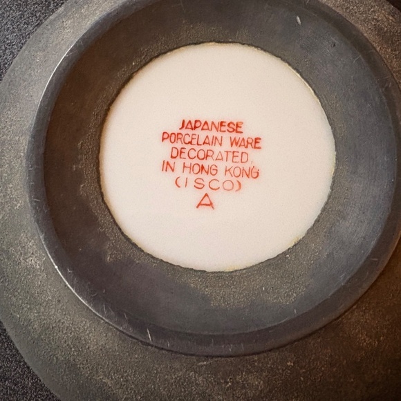 Vintage ISCO Japanese Porcelain Ware Floral Bowl Encased in Pewter Hong Kong 6" - Picture 5 of 5